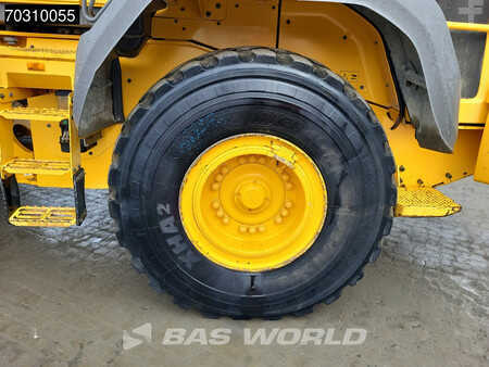 Wielladers 2015 Volvo L120 H (23)