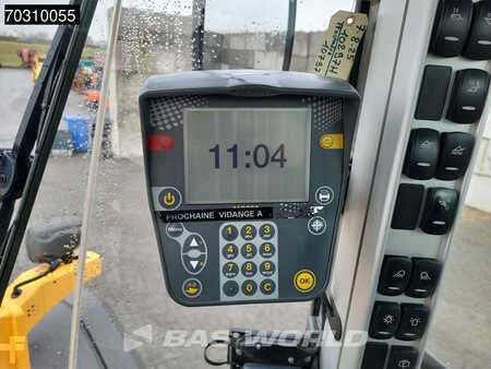 Wielladers 2015 Volvo L120 H (35)