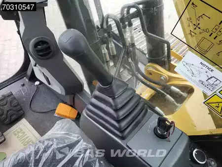 Rupsgraafmachines 2025 Caterpillar 320 D3 GC (32)