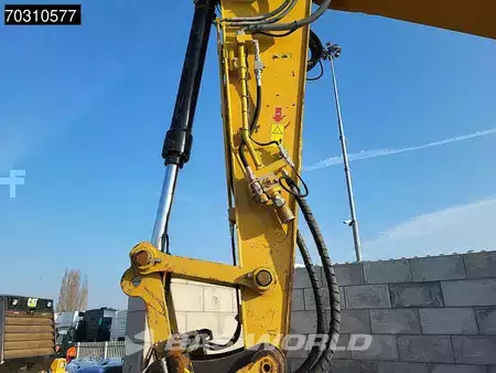 Korečková rýpadla 2017 Caterpillar 325 FL CR Tiltrotator (10)