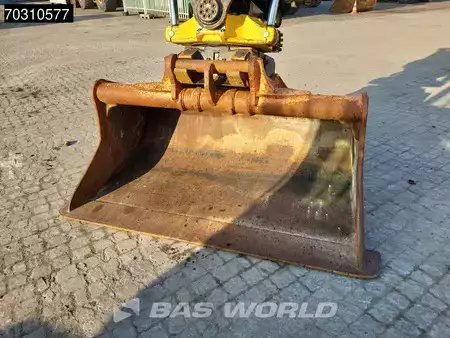 Korečková rýpadla 2017 Caterpillar 325 FL CR Tiltrotator (14)