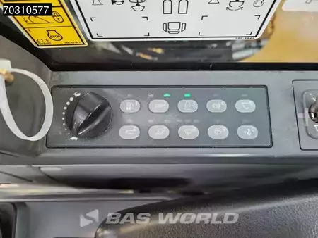 Korečková rýpadla 2017 Caterpillar 325 FL CR Tiltrotator (34)