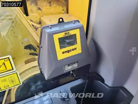 Korečková rýpadla 2017 Caterpillar 325 FL CR Tiltrotator (36)