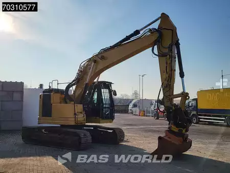 Korečková rýpadla 2017 Caterpillar 325 FL CR Tiltrotator (6)