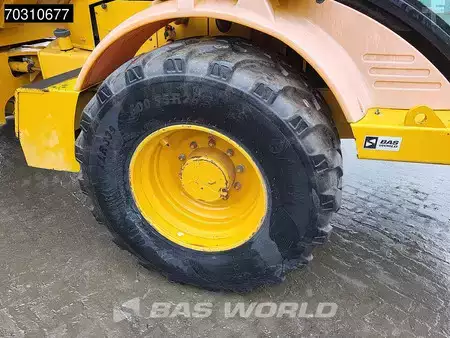 Zalomené klouby-dampry  2012 Hydrema 912 DS 912 DS MultiTip - Front Axle Suspension (24)