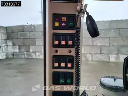 Zalomené klouby-dampry  2012 Hydrema 912 DS 912 DS MultiTip - Front Axle Suspension (38)