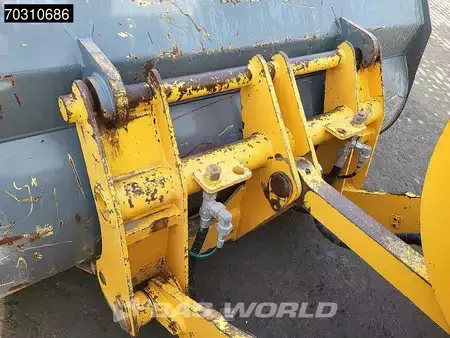 Kerekes rakodó 2014 Liebherr L514 Forks + Bucket (14)