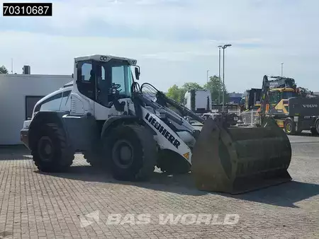 Kolové nakladače 2014 Liebherr L538 (10)