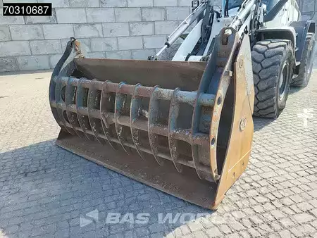 Kolové nakladače 2014 Liebherr L538 (16)