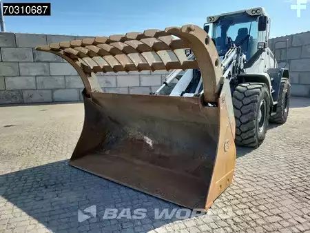 Kolové nakladače 2014 Liebherr L538 (17)