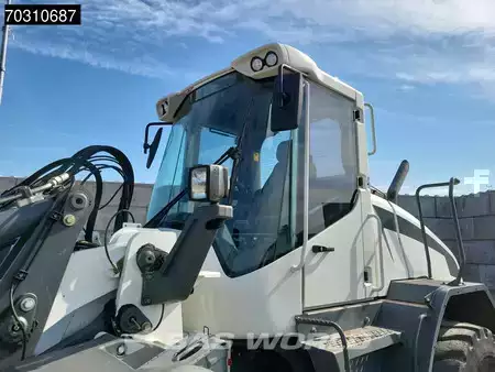 Kolové nakladače 2014 Liebherr L538 (25)
