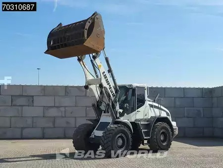 Kolové nakladače 2014 Liebherr L538 (3)