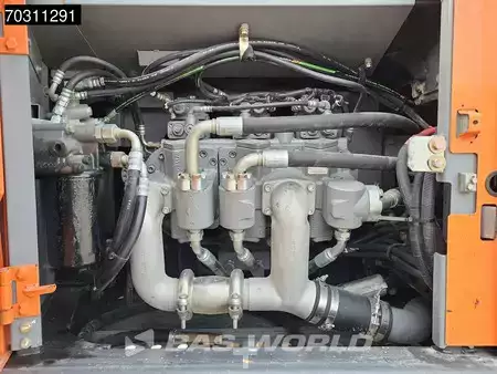 Excavadoras de cadenas 2016 Hitachi ZX300 LC -6 (35)