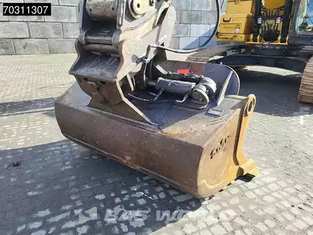 Beltegraver 2017 Caterpillar 326 F L (14)