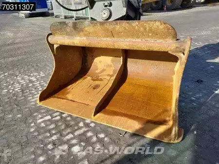 Beltegraver 2017 Caterpillar 326 F L (15)