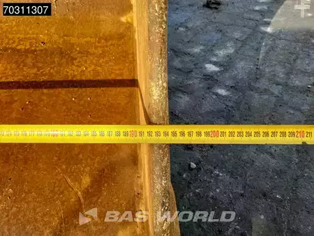 Beltegraver 2017 Caterpillar 326 F L (17)