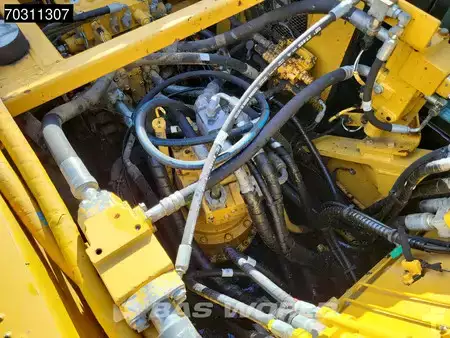 Beltegraver 2017 Caterpillar 326 F L (31)