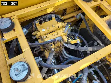 Beltegraver 2017 Caterpillar 326 F L (32)