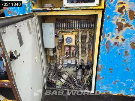 Autogru 1988 Grove AT633 (16)