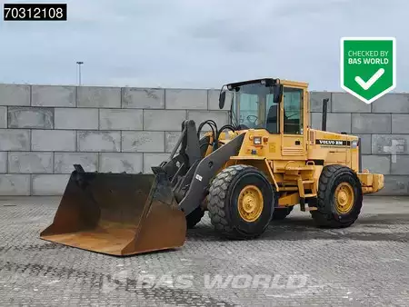 Pale Gommate 1996 Volvo L90 C (1)