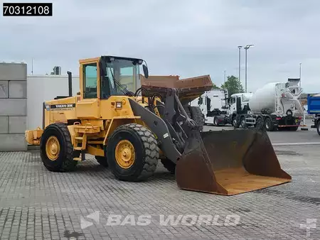Pale Gommate 1996 Volvo L90 C (8)