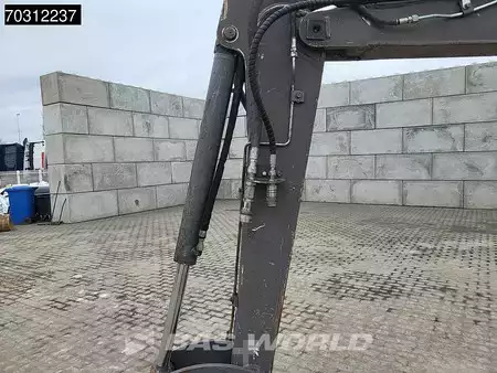 Bæltegraver 2016 Volvo ECR50 D (12)