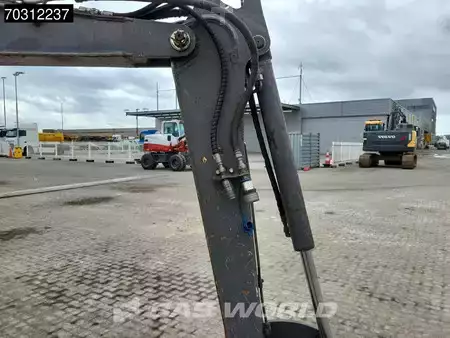 Bæltegraver 2016 Volvo ECR50 D (13)