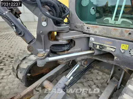 Bæltegraver 2016 Volvo ECR50 D (34)