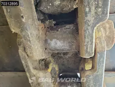 Bulldozers 2017 Komatsu D61 PX -24 Ripper Valve (23)