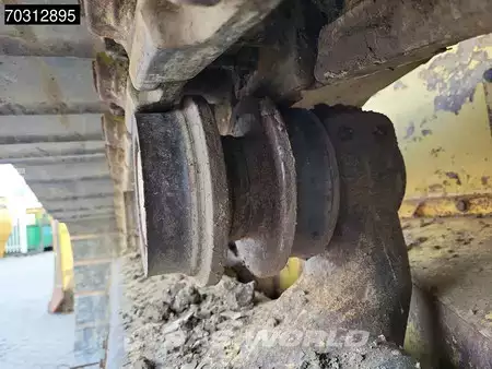 Bulldozers 2017 Komatsu D61 PX -24 Ripper Valve (24)