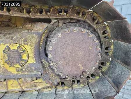 Bulldozers 2017 Komatsu D61 PX -24 Ripper Valve (25)