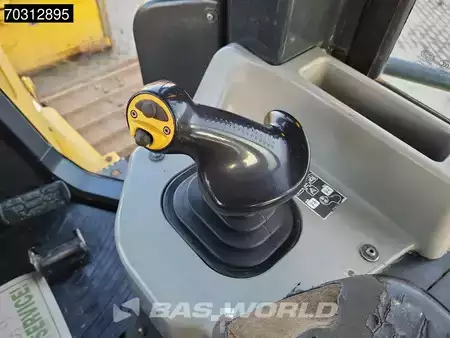 Bulldozers 2017 Komatsu D61 PX -24 Ripper Valve (28)