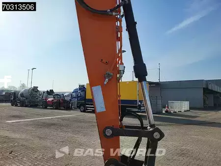 Escavatori cingolati 2021 Doosan DX140 LCR-5 (11)