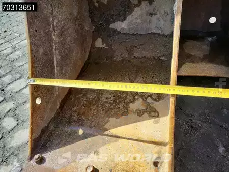 Minibagry 2018 Takeuchi TB250 A/C - 3 Buckets (17)