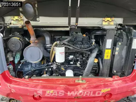 Minibagry 2018 Takeuchi TB250 A/C - 3 Buckets (19)