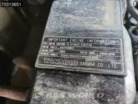 Minibagry 2018 Takeuchi TB250 A/C - 3 Buckets (21)