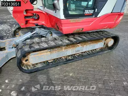 Minibagry 2018 Takeuchi TB250 A/C - 3 Buckets (26)