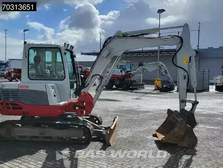 Minibagry 2018 Takeuchi TB250 A/C - 3 Buckets (9)