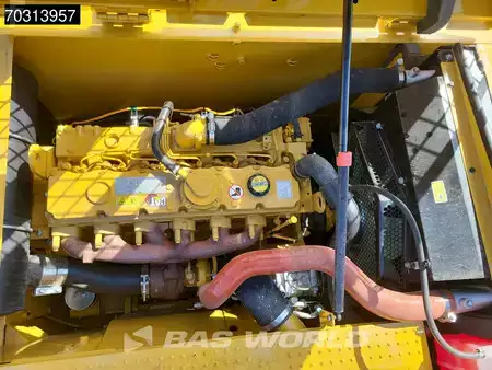 Koparki gąsienicowe 2026 Caterpillar 324 (13)