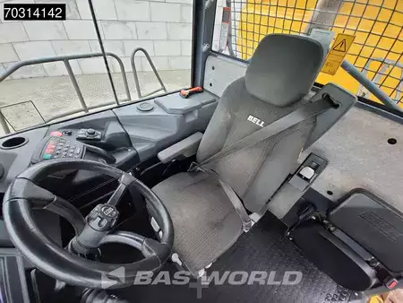 Zalomené klouby-dampry  2019 Bell B45 E (25)