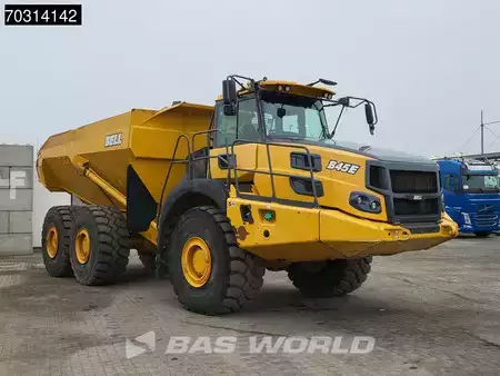 Zalomené klouby-dampry  2019 Bell B45 E (9)