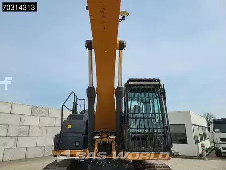 Korečková rýpadla 2017 Case CX300 D (12)