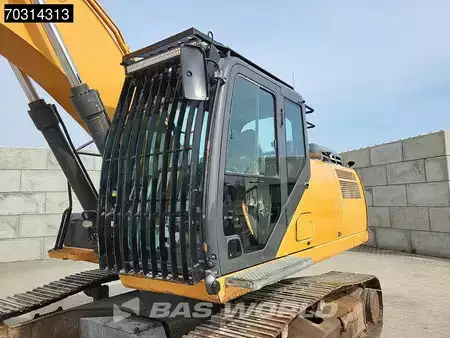 Korečková rýpadla 2017 Case CX300 D (13)