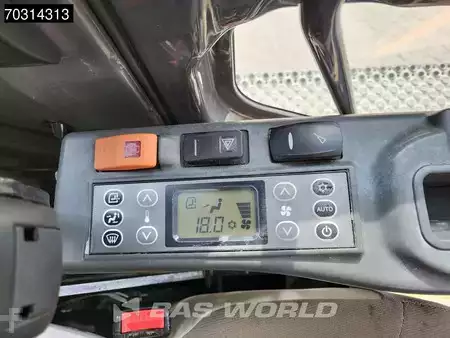 Korečková rýpadla 2017 Case CX300 D (36)