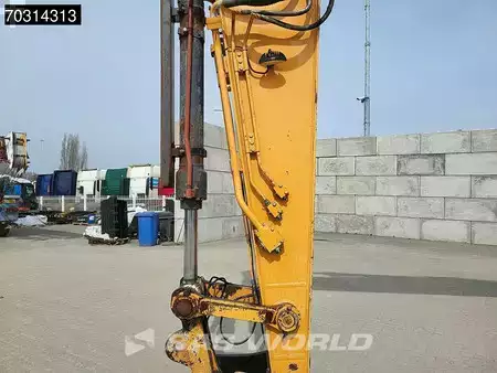 Korečková rýpadla 2017 Case CX300 D (8)