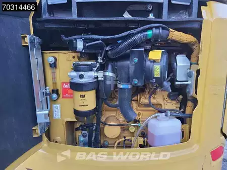 Mini pelle 2021 Caterpillar 301.8 (26)