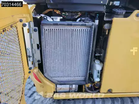 Mini pelle 2021 Caterpillar 301.8 (28)