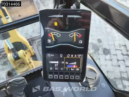 Mini pelle 2021 Caterpillar 301.8 (40)