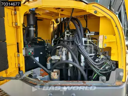 Excavadoras de cadenas 2015 Volvo ECR235 E L (22)