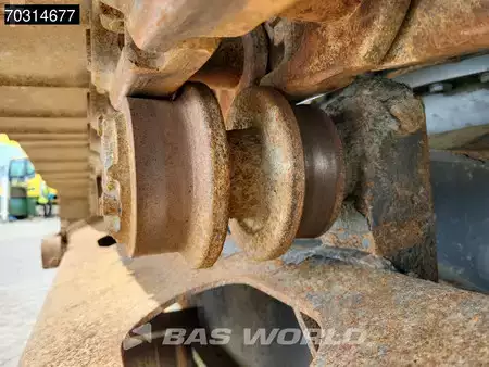 Excavadoras de cadenas 2015 Volvo ECR235 E L (29)